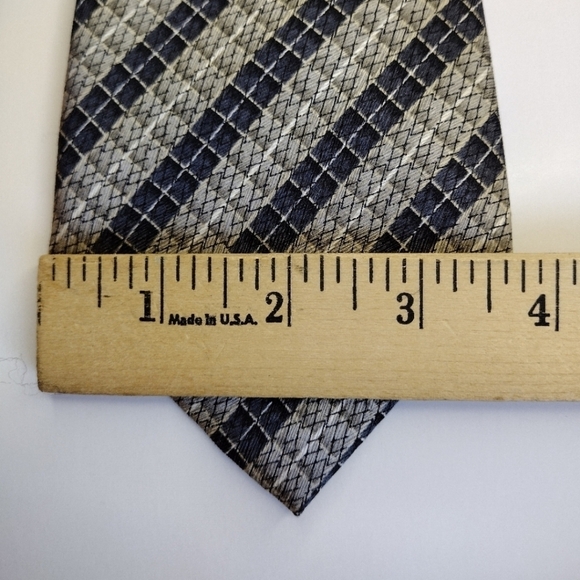 Bundle of 3 silk ties - Picture 7 of 8